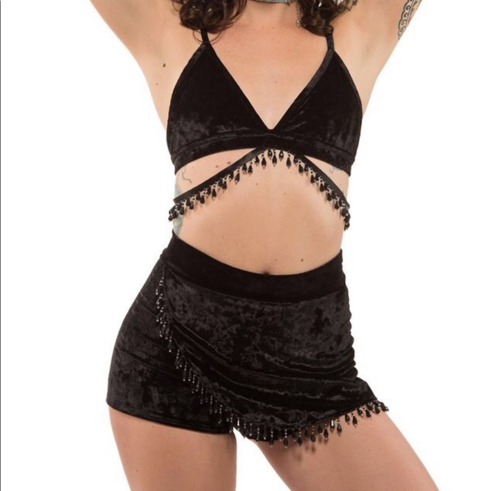ISO!!! Oracle skort little black diamond